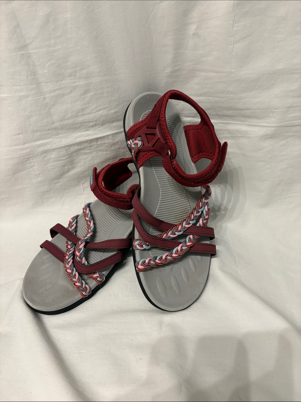 Duinn Women's Braided Strappy Sport Sandals SZ40 Burgundy Pink and Blue Accents